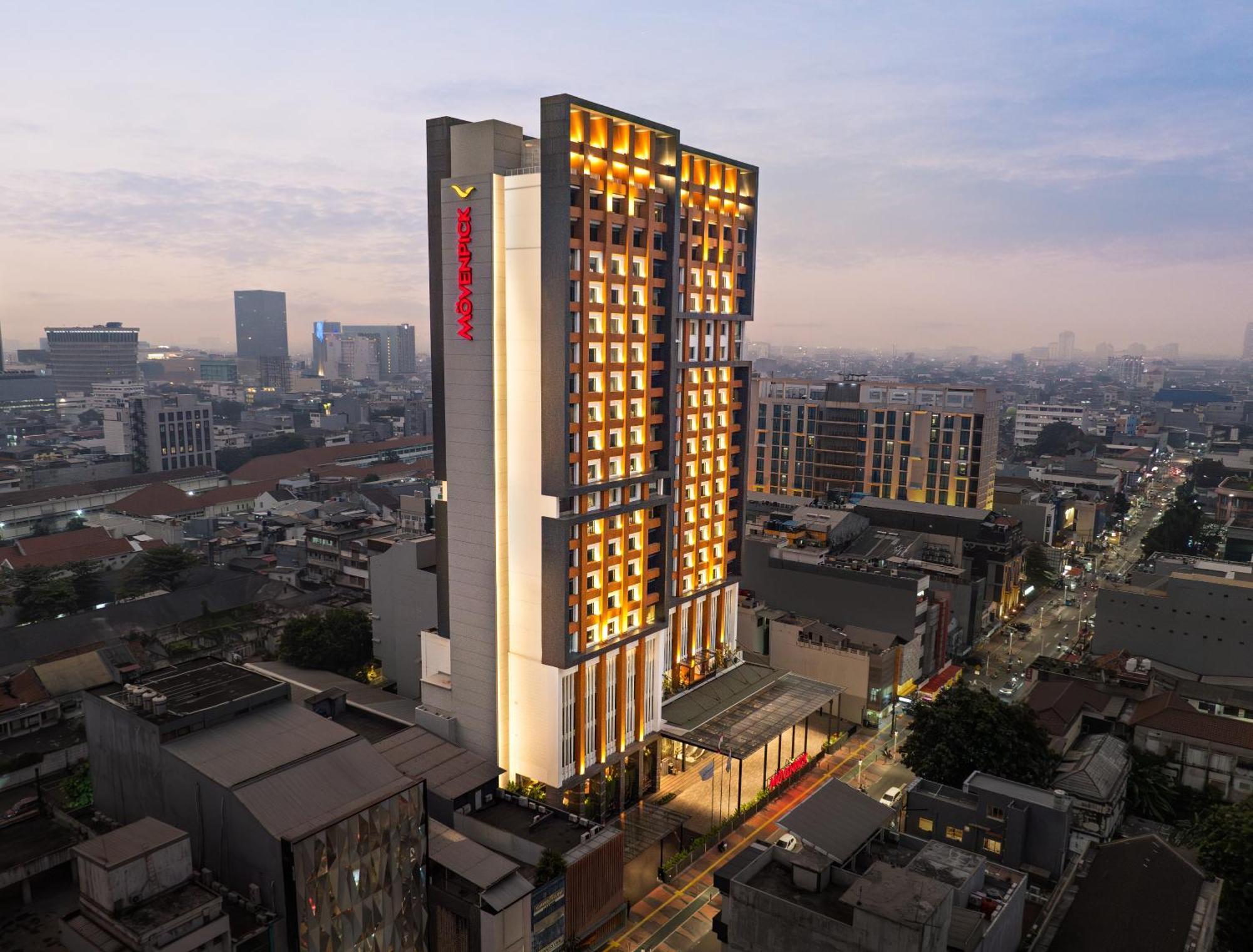 Moevenpick Hotel Jakarta City Centre Exterior foto